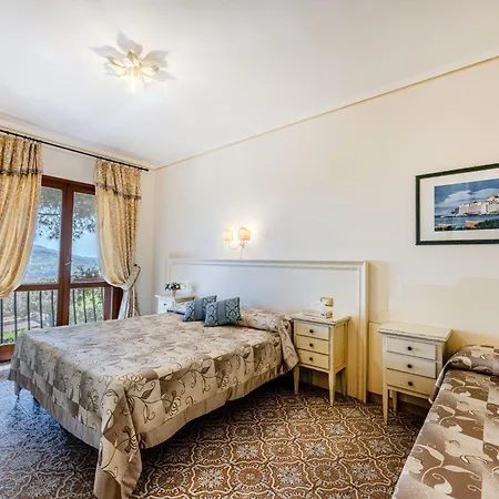 Bed & Breakfast Capitorsola 4*