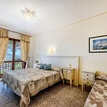 Nocleg ze śniadaniem Capitorsola 4*