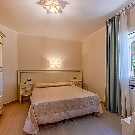 Capitorsola 4* Capoliveri (Isola d'Elba)