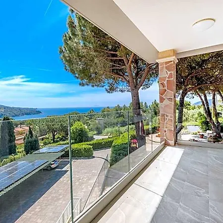 Capitorsola Bed and Breakfast